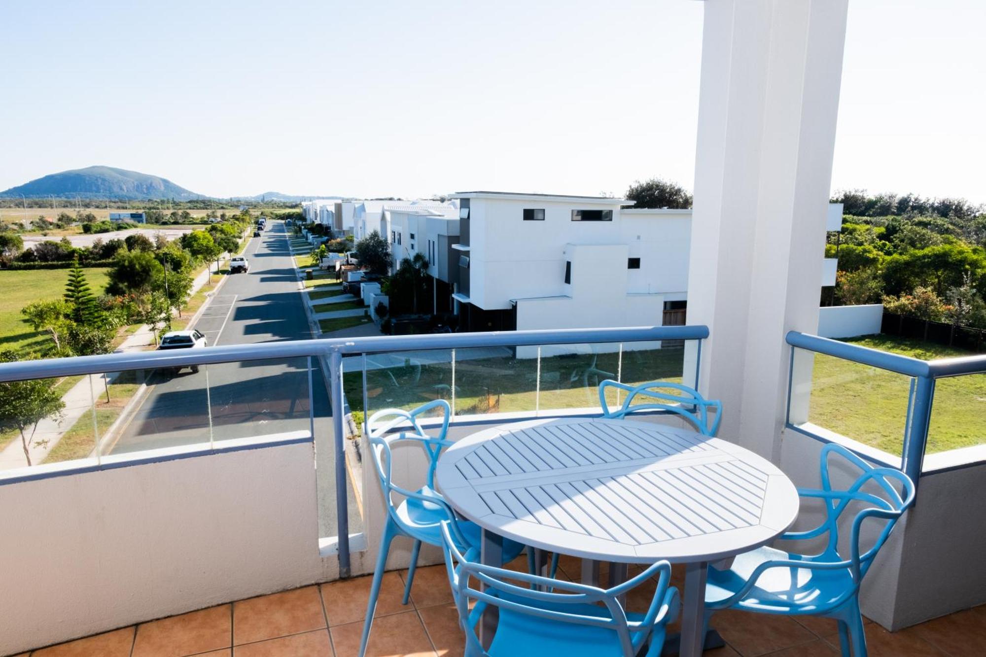 Salerno On The Beach Aparthotel Marcoola Exterior photo