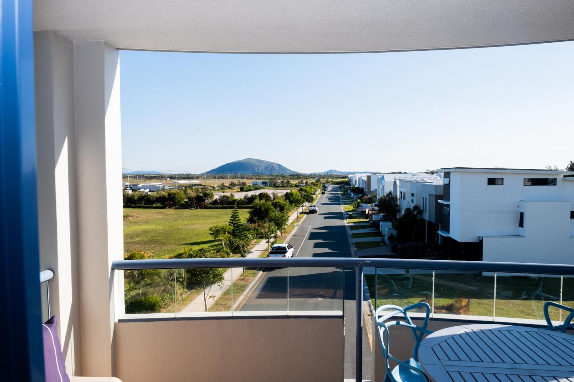 Salerno On The Beach Aparthotel Marcoola Exterior photo